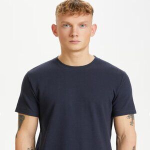 MATINIQUE short sleeve  round neckt Textured 100% cotton jermane t-shirt  medium